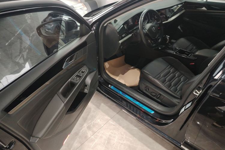 Used Volkswagen Passat 2020 330TSI Elite Edition China VI