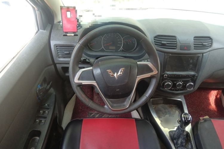 Used Wuling Hongguang 2016 1.5L Restyled S Comfort Version
