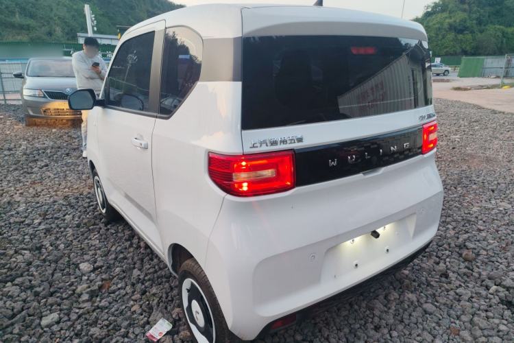 Used Wuling Hongguang MINIEV 2022 Macaron Fashion Model Lithium Iron Phosphate Rear Left 45 Deg