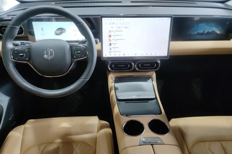 Used Leapmotor C11 2024 All-Electric 580 Luxury Edition
