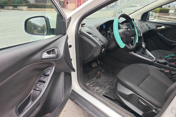 Used Ford Focus 2015 Hatchback 1.6L Automatic Comfort Model
