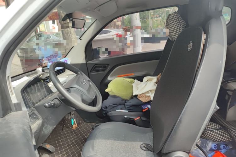 Used Wuling Hongguang MINIEV 2022 Zizai Version Lithium Iron Phosphate Left Front Seat