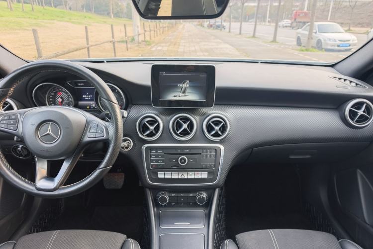 Used Mercedes-Benz A-Class (Import) 2016 A 200 Fashion Model