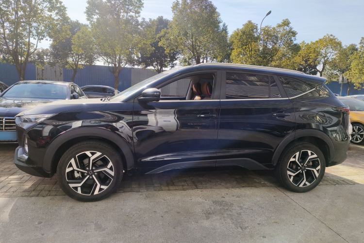 Used SOL X8 2021 300T DCT Leading Smart Connectivity Version 7 Seats