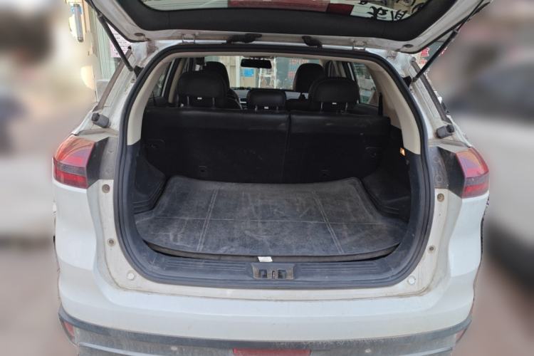 Used Geely Auto Emgrand X7 Sport 2016 1.8TD Automatic Smart Connectivity Version Trunk