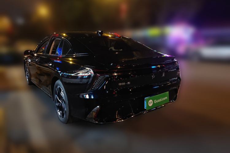 Used Hongqi H6 2023 2.0T Zhiyi Version
