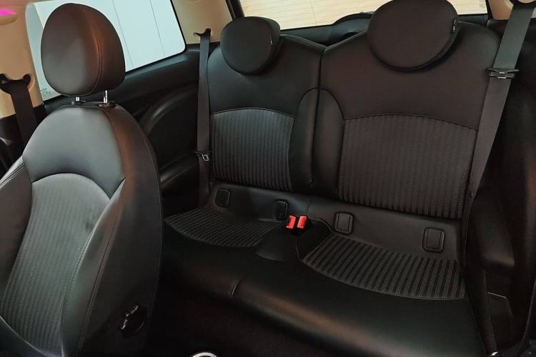 Used MINI MINI 2011 1.6L COOPER Excitement