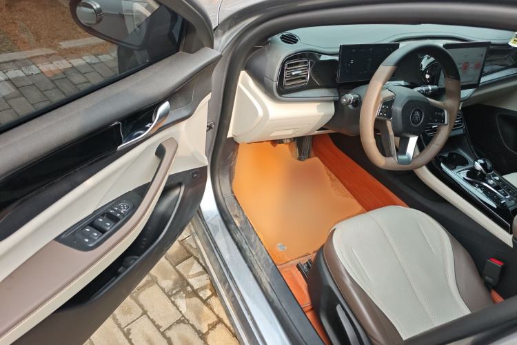 Used BYD Qin PLUS 2024 HONOR Edition DM-i 55KM Leading Model