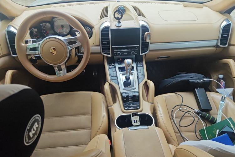 Used Porsche Cayenne 2012 Cayenne GTS 4.8L Center Console