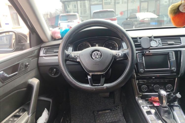 Used Volkswagen Passat 2017 330TSI DSG Prestige Edition Steering Wheel