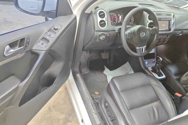 Used Volkswagen Tiguan 2016 300TSI Automatic Two-Wheel Drive Luxury Edition Driver Seat