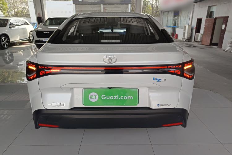 Used Toyota bZ3 2024 517 km Elite PRO Rear