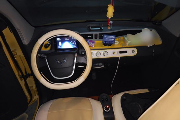 Used Wuling Hongguang MINIEV 2022 Macaron Premium Model – Lithium Iron Phosphate