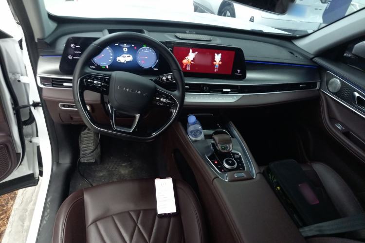 Used Chery Tiggo 8 PRO 2024 Champion Edition 390T Two-Wheel Drive Peak Version 5 Seats