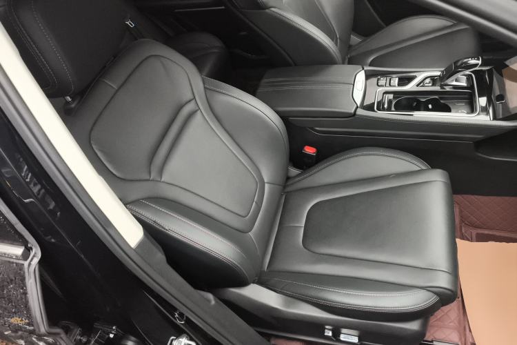 Used Bestune T99 2023 2.0T Automatic Prestige Edition
