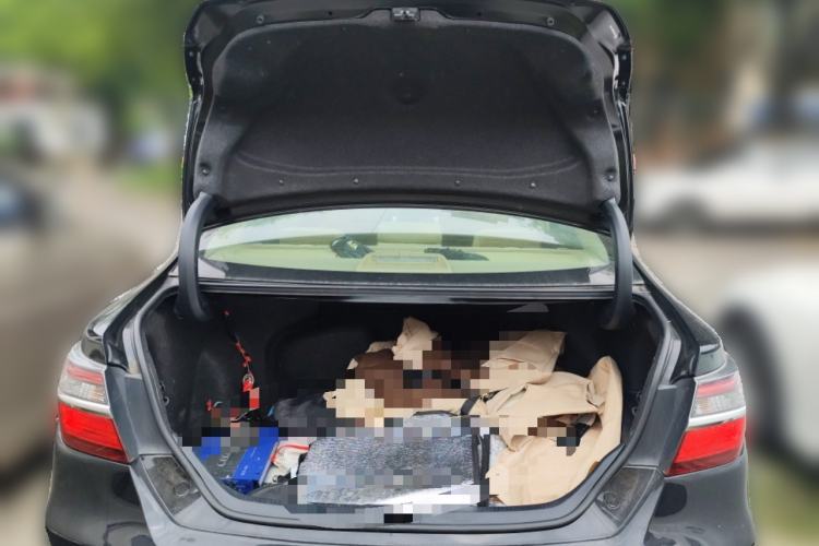 Used Toyota Camry 2015 Dual-Engine 2.5 HG Luxury Navigation Edition Trunk