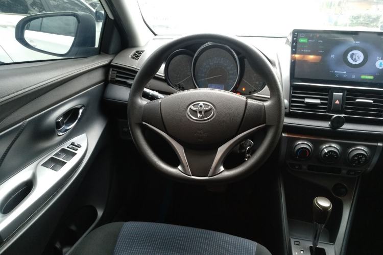 Used Toyota YARiS L Zhi Xuan 2015 1.5E Automatic Charm Edition Steering Wheel