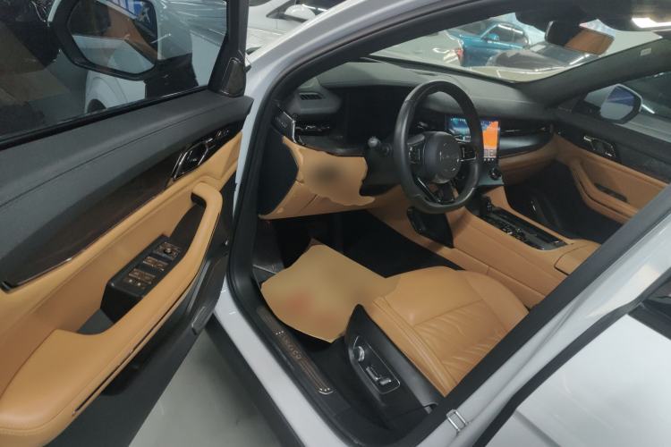 Used Lynk & Co 09 EM-P 2021 2.0T PHEV Halo Six-Seater
