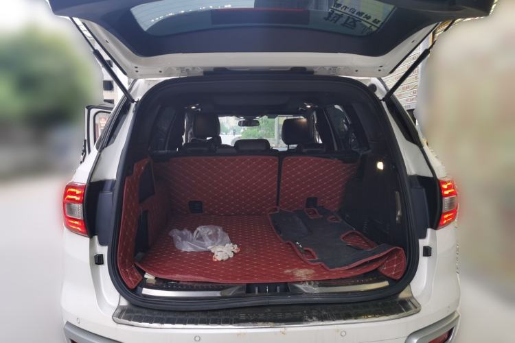 Used Ford Everest 2017 2.0T Gasoline Automatic 4x4 Luxury Edition 5 Seats Trunk