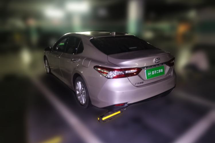 Used Toyota Camry 2021 2.0G Luxury Edition

