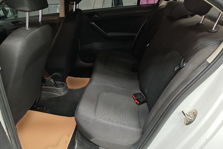 Used Volkswagen Jetta 2017 1.4L Manual Fashion Edition