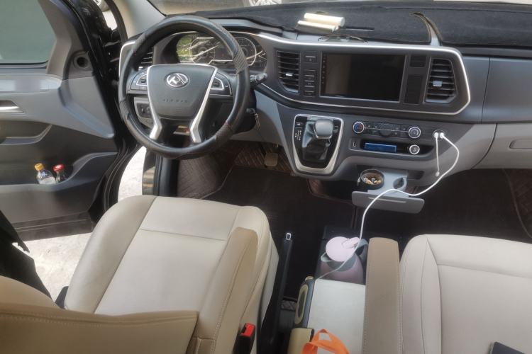 Used SAIC MAXUS Xintu V80 