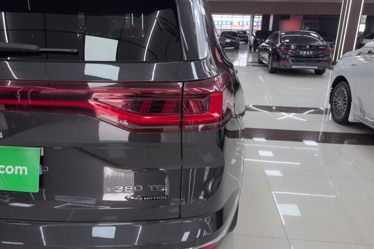 Used Volkswagen Talagon 2022 380TSI Four-Wheel Drive Luxury "Jiajing" Edition Pro 6 Seats Right Rear Taillight