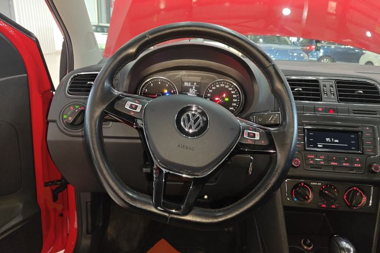Used Volkswagen Polo 2016 1.6L Automatic Comfort Model