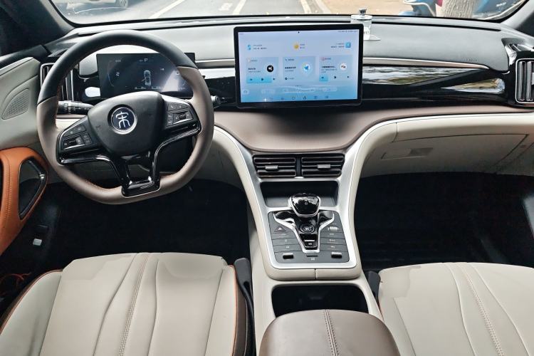 Used BYD Song Pro New Energy 2022 DM-i 110km Flagship Model Center Console
