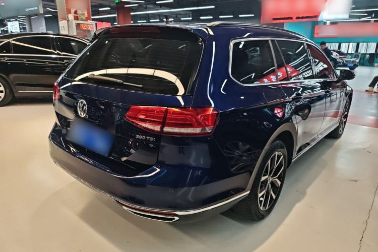 Used Volkswagen Variant 2018 380TSI Two-Wheel Drive Comfort Edition