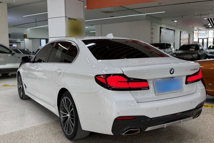 Used BMW 5 Series 2021 Facelifted 530Li Leading Edition M Sport Package Exterior 4