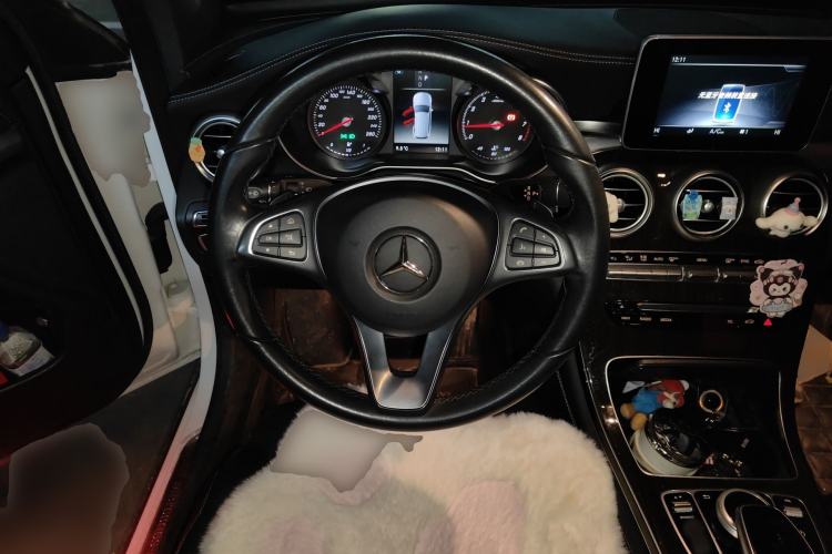 Used Mercedes-Benz GLC 2017 GLC 260 4MATIC Dynamic Edition Steering Wheel