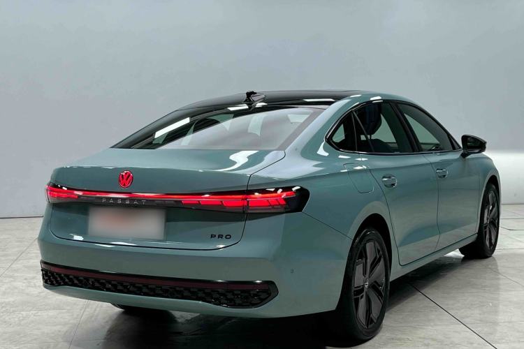 Used Volkswagen Passat 2025 Pro 380TSI Starry Dragon Luxury Edition
