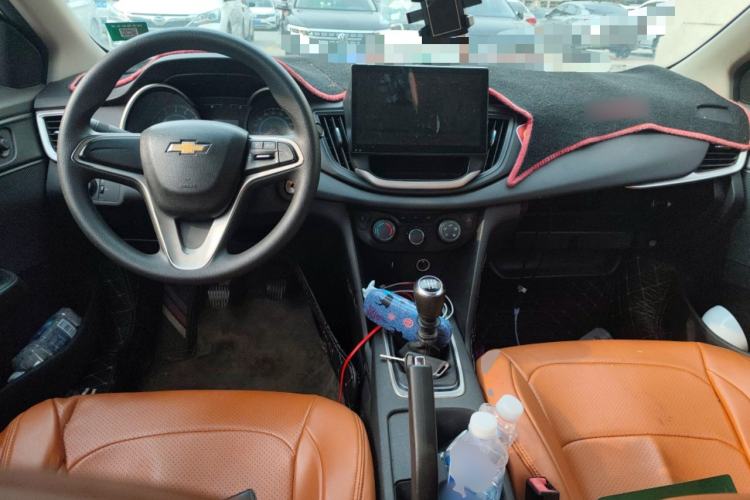 Used Chevrolet Cavalier 2016 1.5L Manual Xinyue Edition Center Console