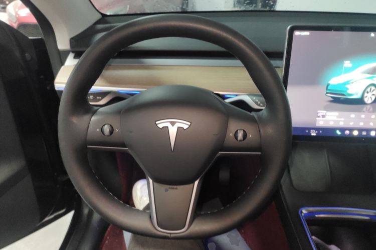 Used Tesla Model Y 2022 Rear-Wheel-Drive Version
