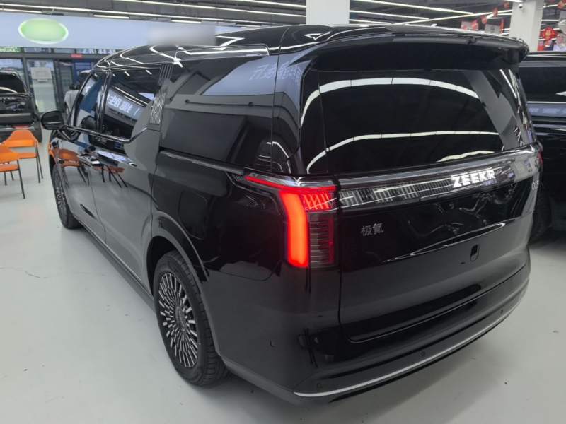 Used Zeekr 009 2024 Six-Seat Executive Version 4WD 108 kWh — 4