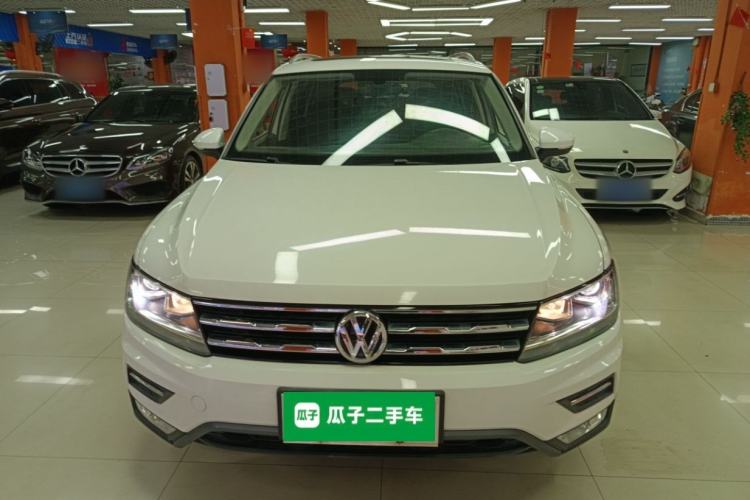 Used Volkswagen Tiguan L 2017 330TSI Automatic Two-Wheel Drive Luxury Edition
