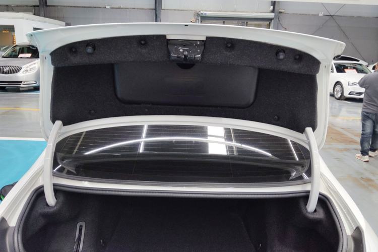 Used BMW 5 Series 2014 525Li Luxury Design Package Trunk