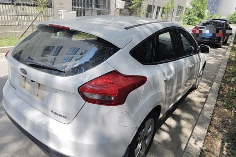 Used Ford Focus 2015 Hatchback 1.6L Automatic Comfort Model Rear Right 45 Deg