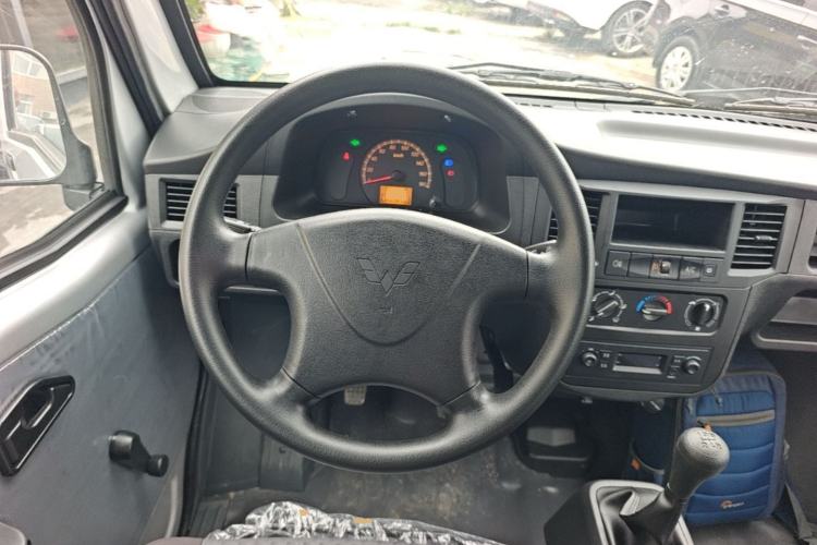 Used Wuling Zhiguang 2023 1.5L Practical Version 5/7 Seats

