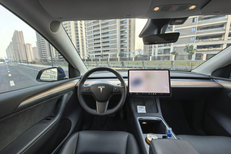 Used Tesla Model Y 2021 Long-Range All-Wheel-Drive Version 3D7