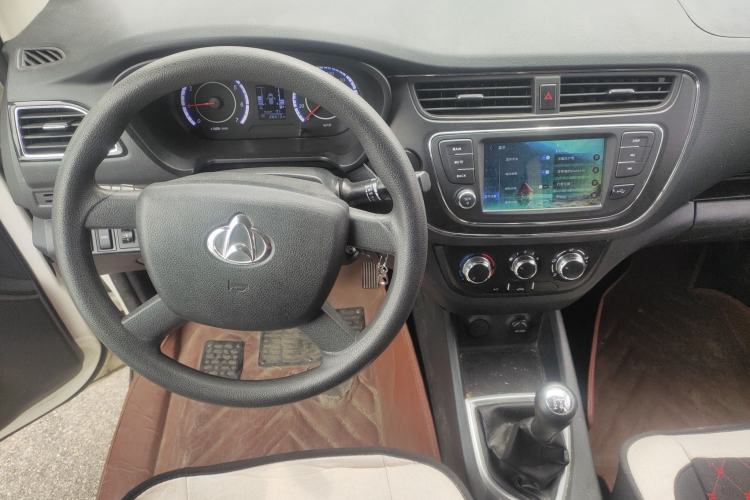 Used CHANGAN KAICHENG Ounuo S 2021 1.5L Ono S Smart Edition Dual-Steaming Air-Conditioned Bus JL473QG Center Console