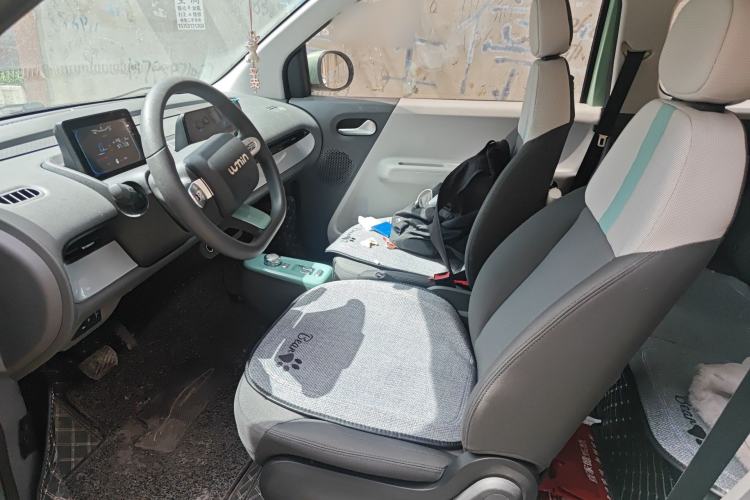 Used CHANGAN NEVO Lumin 2022 155 km – Refreshingly Sweet Edition Left Front Seat