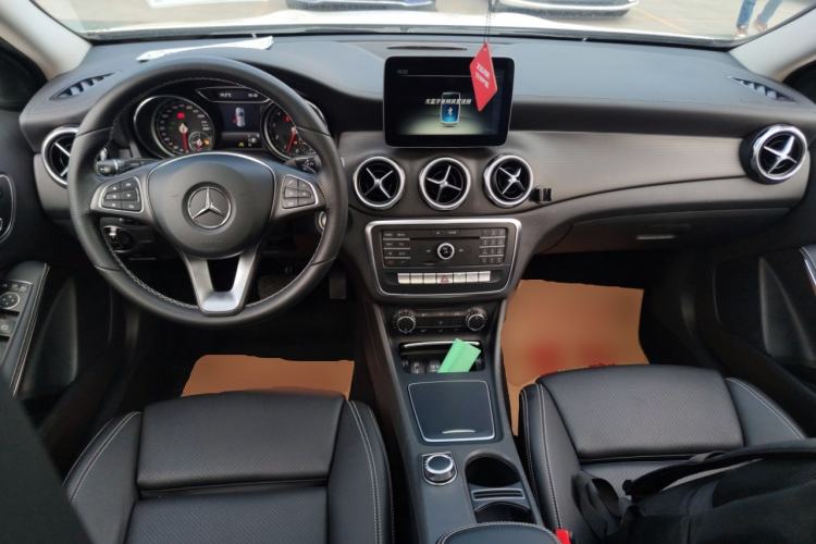 Used Mercedes-Benz GLA 2017 GLA 200 Fashion Model