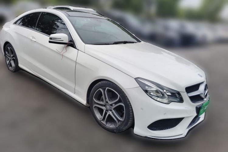 Used Mercedes-Benz E-Class 2014 E 200 Coupe Front Right 45 Deg