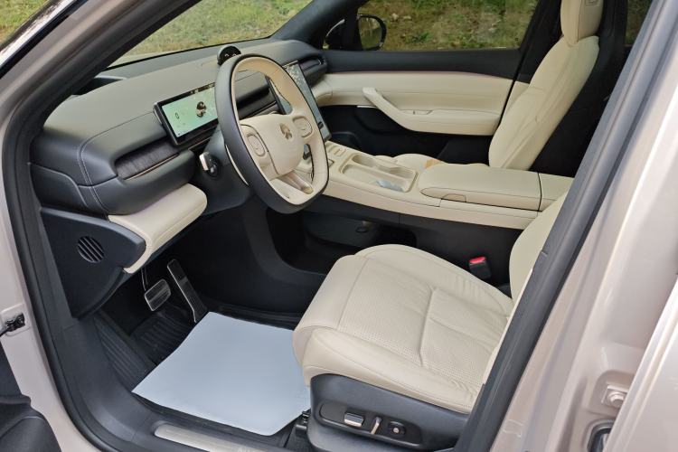 Used Nio ES6 2023 75 kWh
