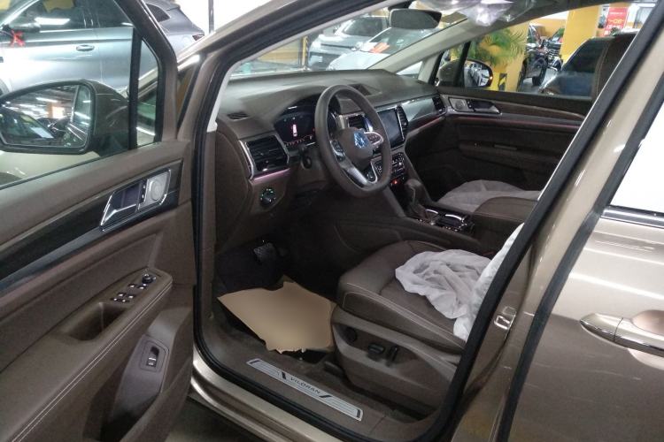 Used Volkswagen Viloran 2020 330TSI Luxury Edition