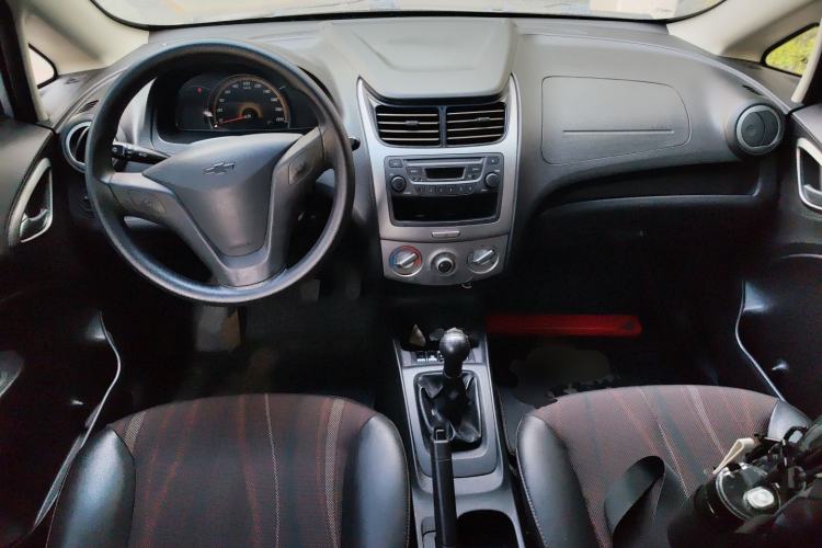 Used Chevrolet Sail 2013 Sedan 1.2L Manual Fashionable Happiness Edition Center Console