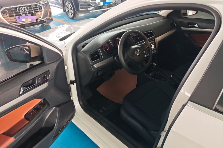 Used Volkswagen Gran Lavida 2017 1.6L Automatic Fashion Edition