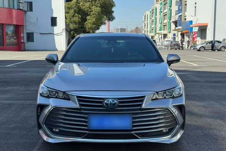 Used Toyota Avalon 2019 Dual-Engine 2.5L Luxury Edition China VI Standard
